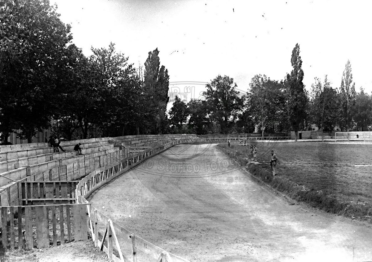 Stadio del Campo di Marte (ex Piazza d’Armi)