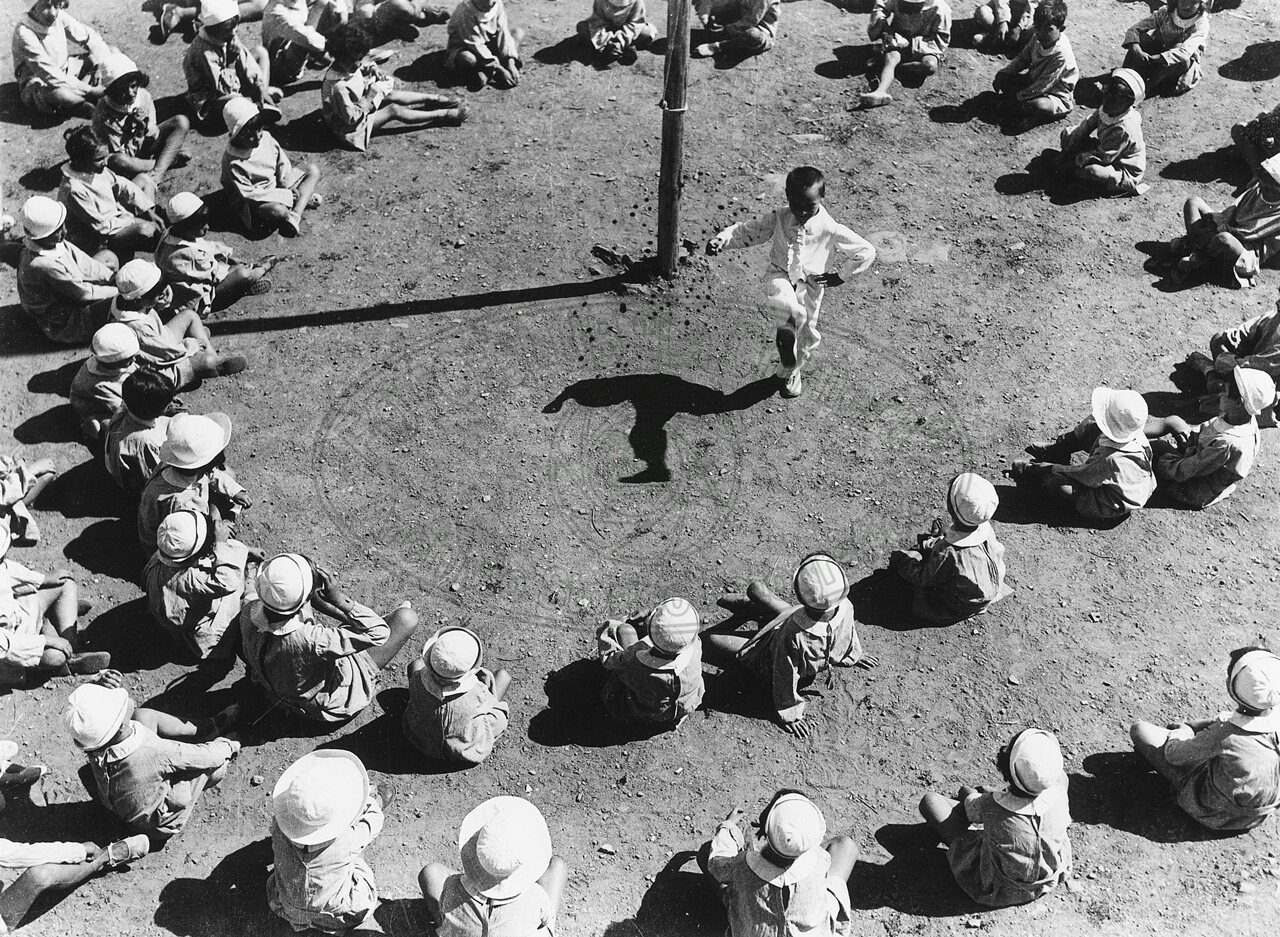 Bambini in colonia estiva fascista