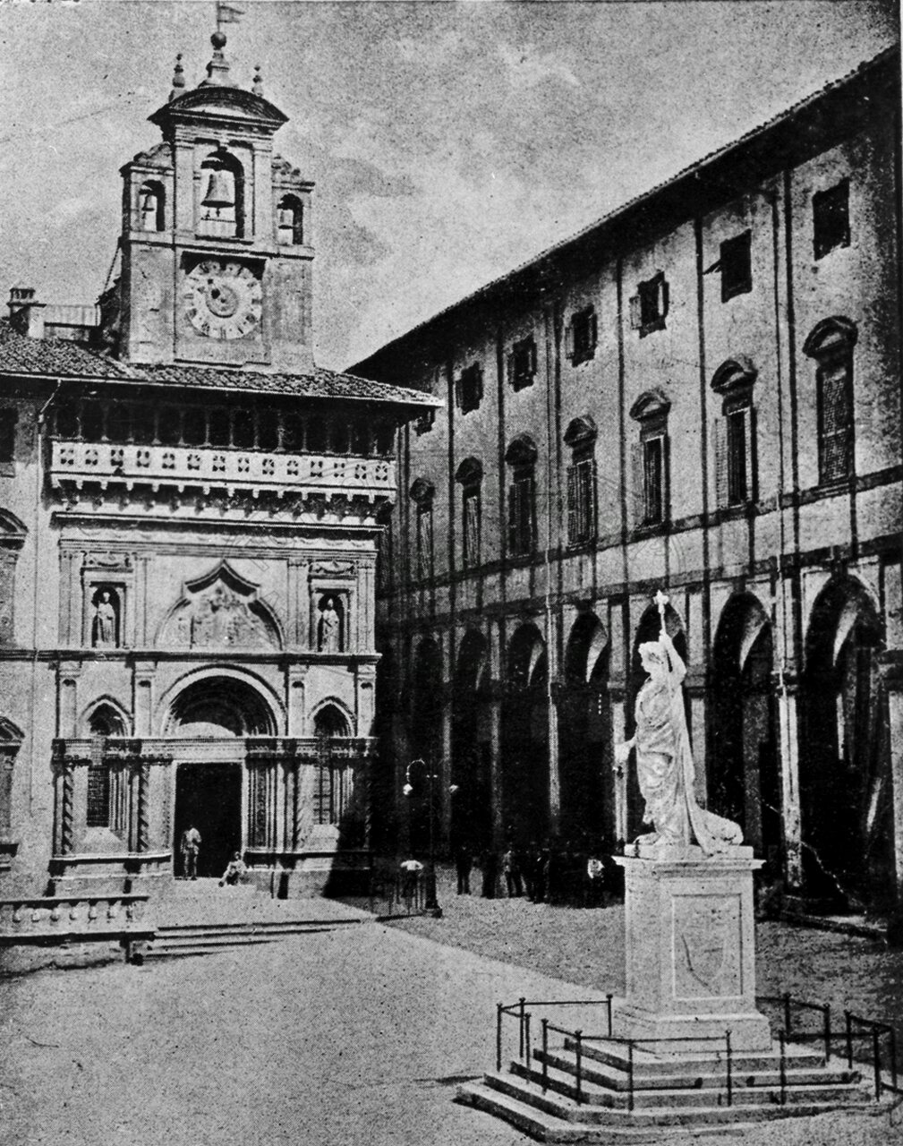 Piazza Grande (o Vasari)