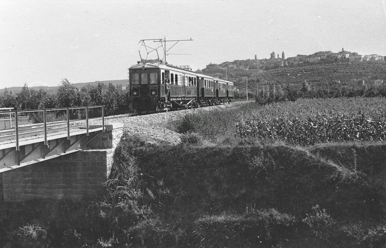 Elettrotreno in Valdichiana
