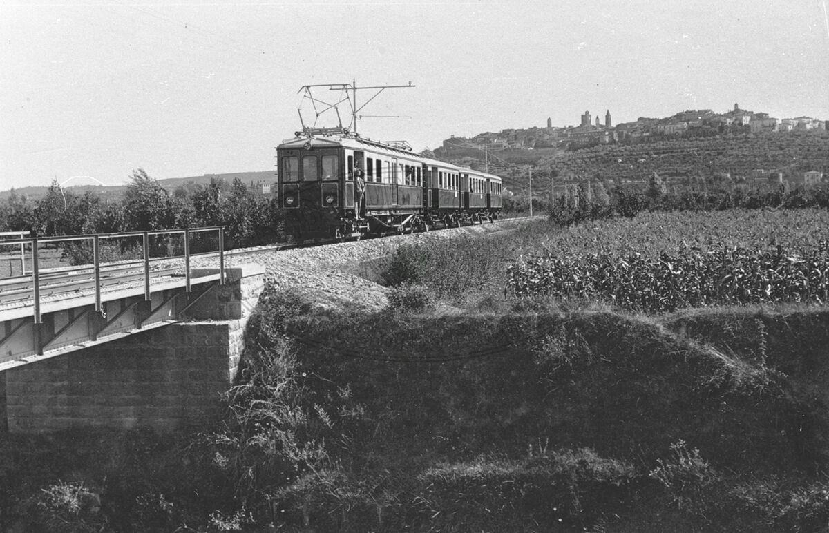 Elettrotreno in Valdichiana