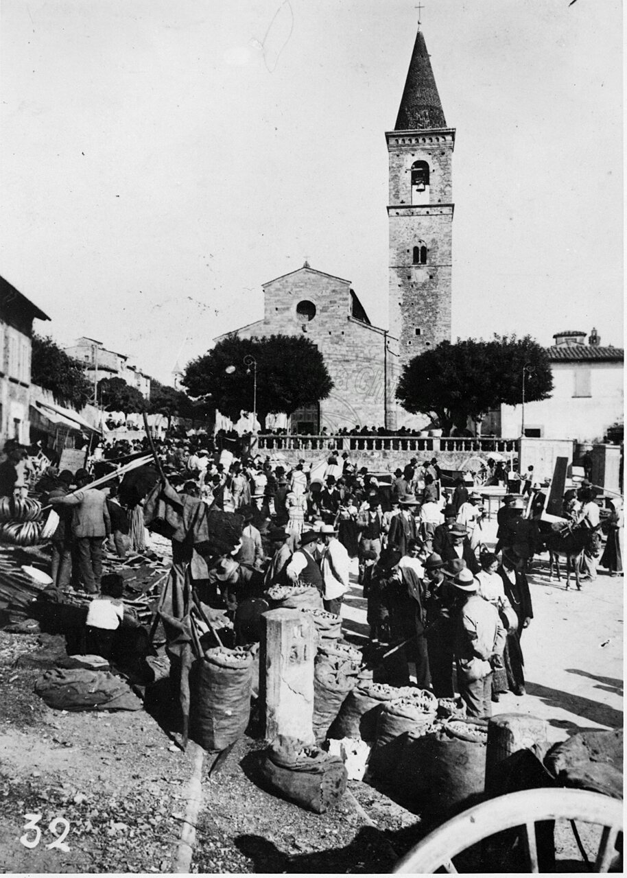 Mercato a S. Agostino