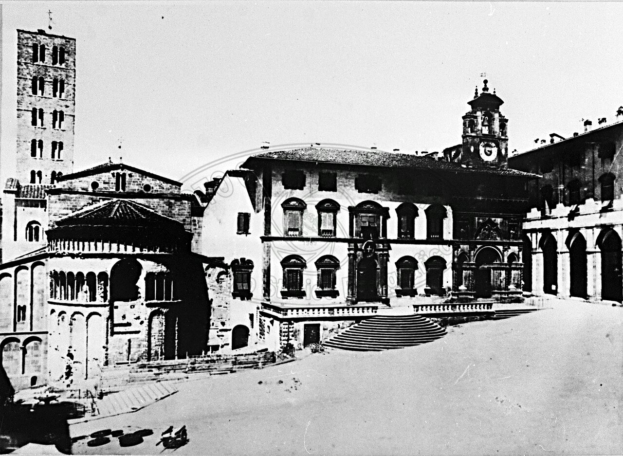 Piazza Grande (o Vasari)