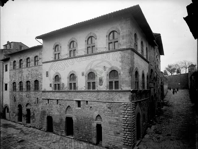 Isolato con il palazzo Albergotti (parte inferiore del Palazzo Pretorio)