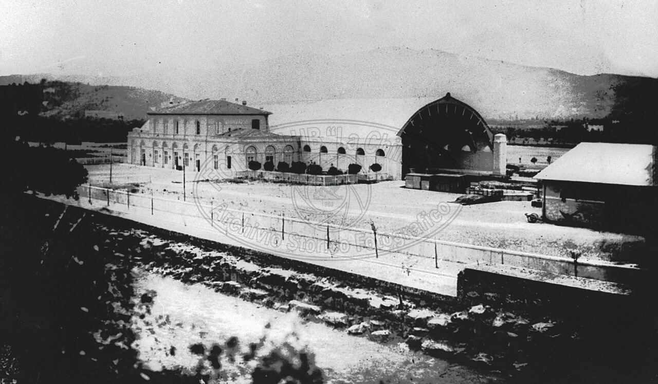 Stazione ferroviaria