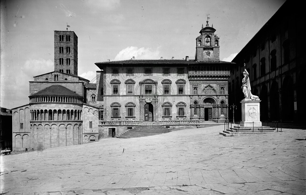 Piazza Grande (o Vasari)