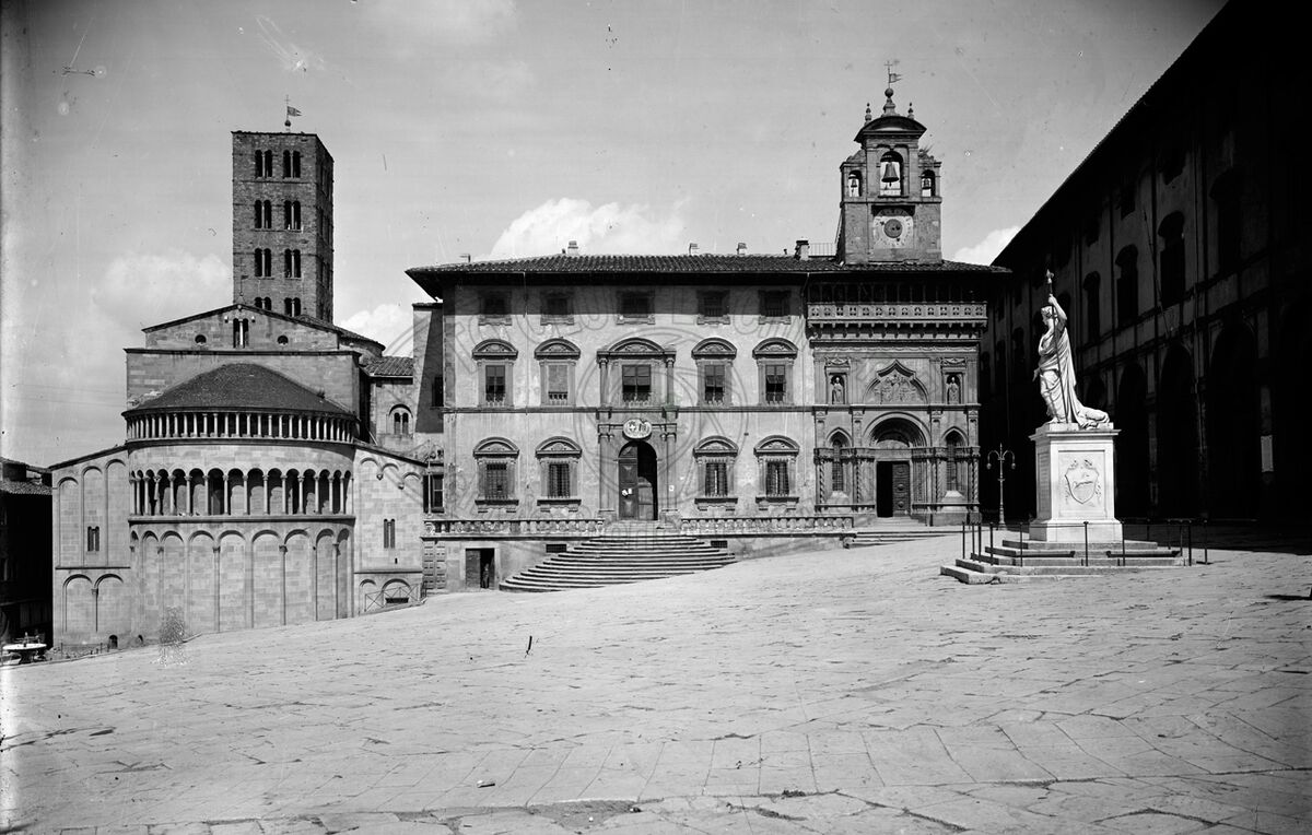Piazza Grande (o Vasari)