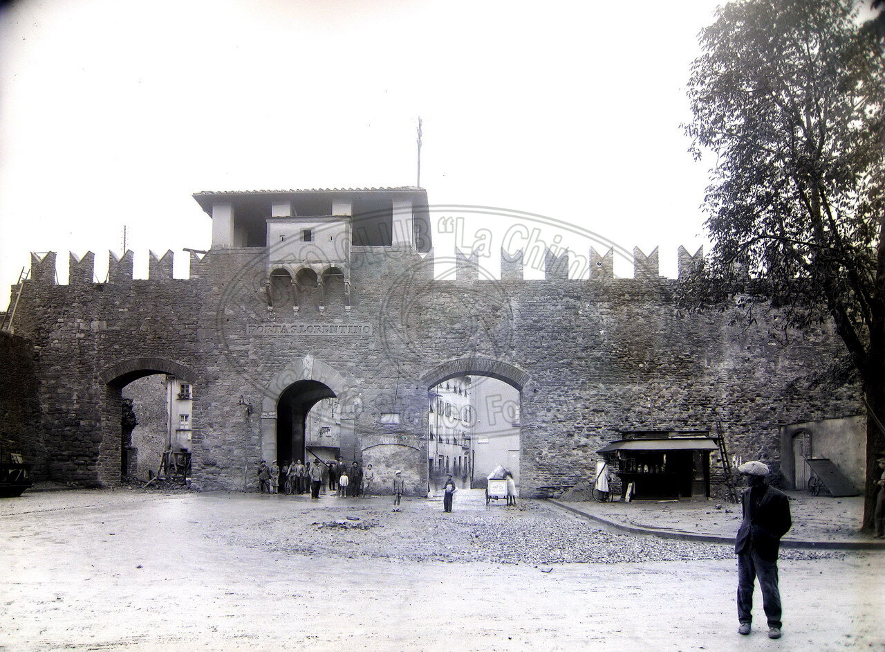 Porta S. Lorentino (già Porta Fiorentina)
