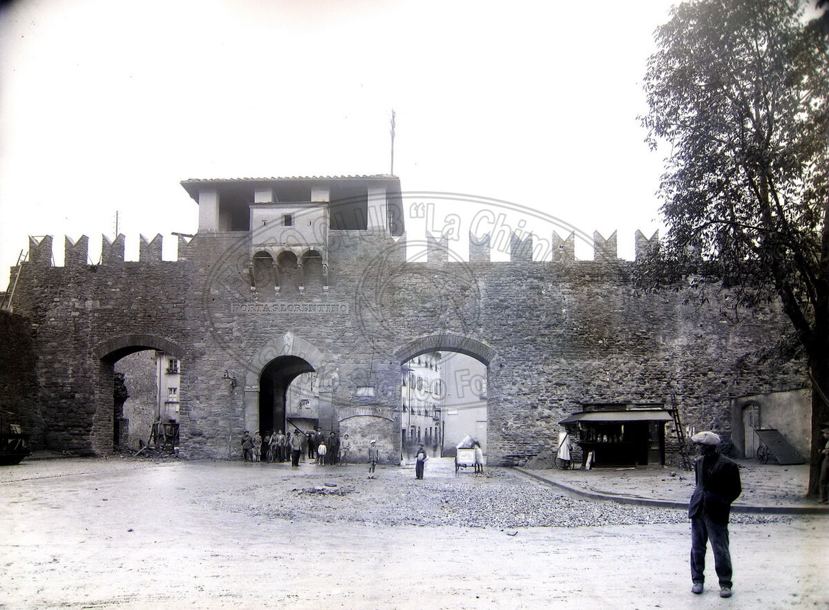 Porta S. Lorentino (già Porta Fiorentina)