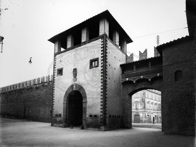 Porta S. Lorentino (già Porta Fiorentina)