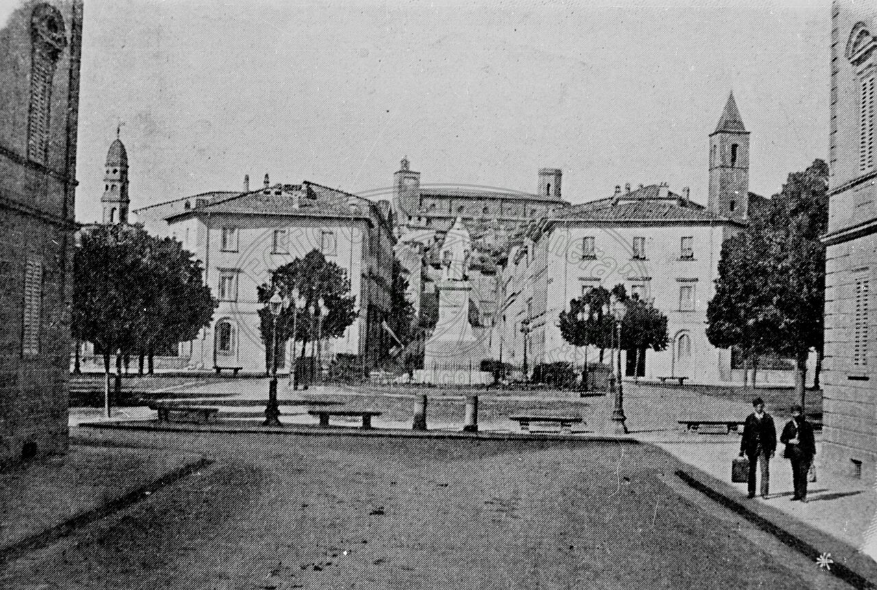 Piazza Guido Monaco