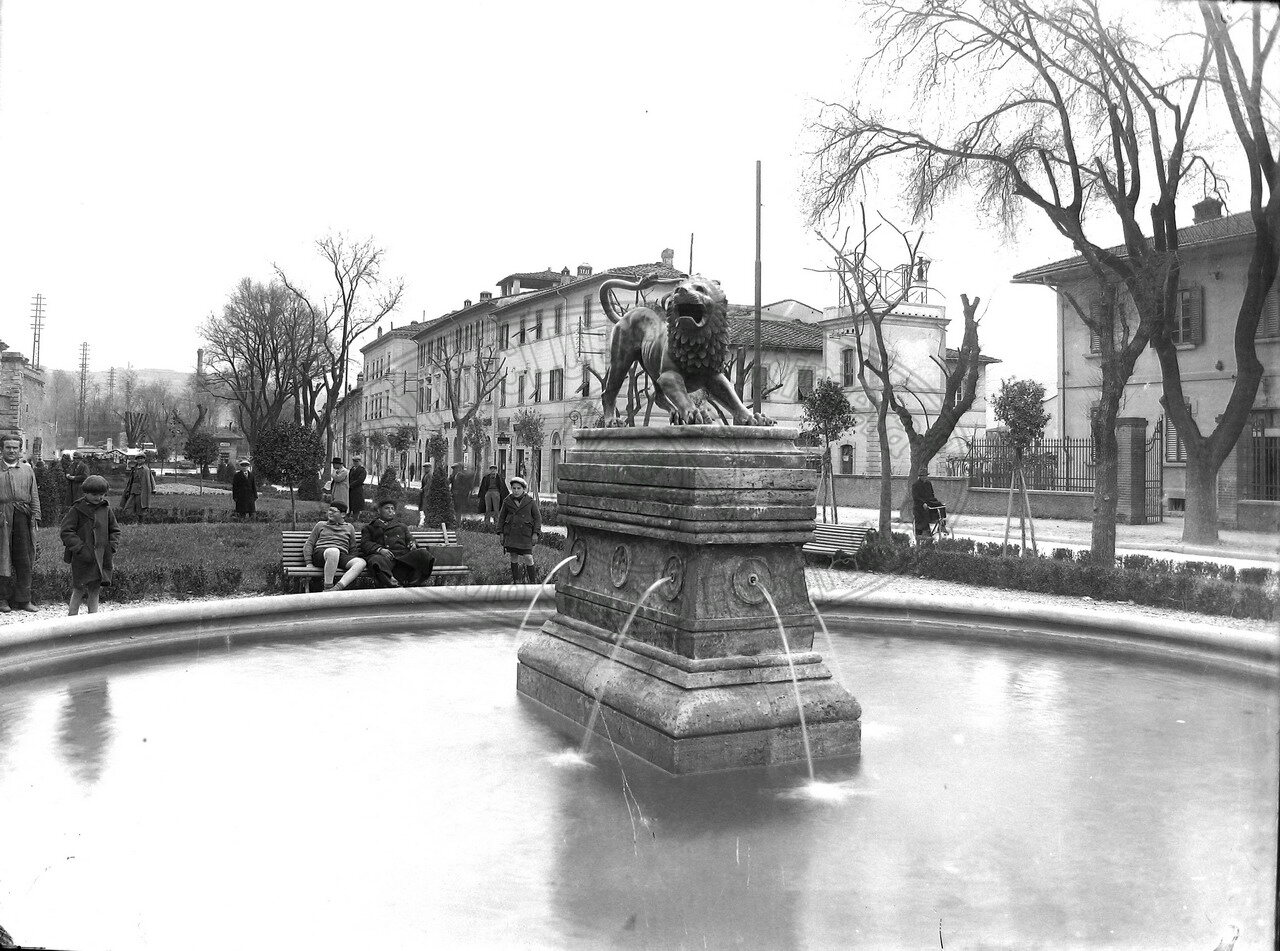 Vasca con Chimera