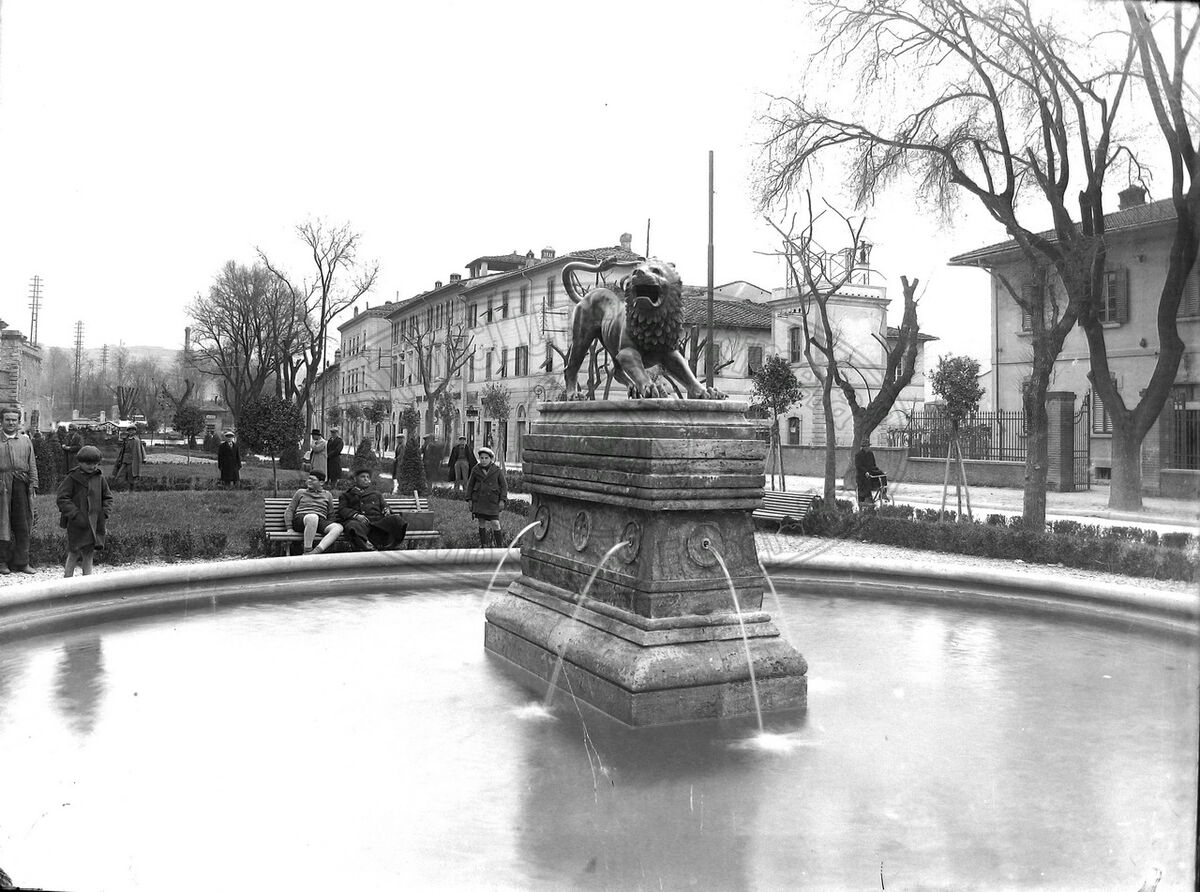 Vasca con Chimera