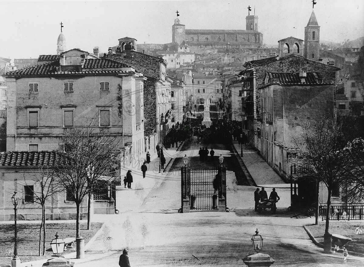 Veduta da Piazza della Stazione