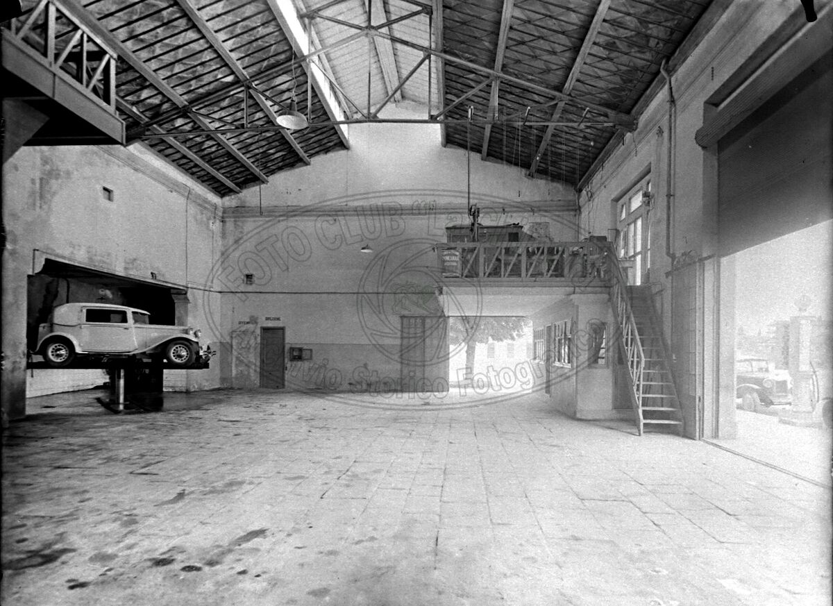 Garage Moderno