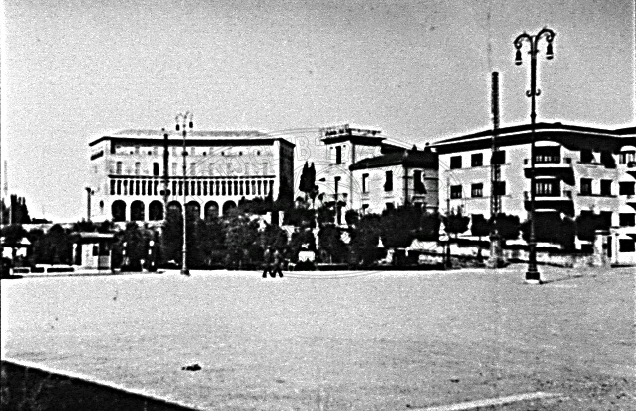 Piazza della Repubblica (già della Stazione e Piazzale del Duce)