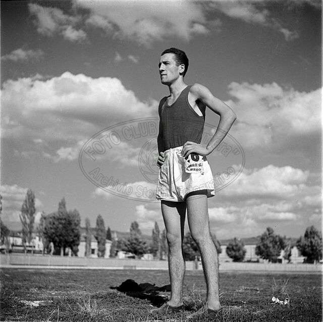 Ritratto ambientato di atleta
