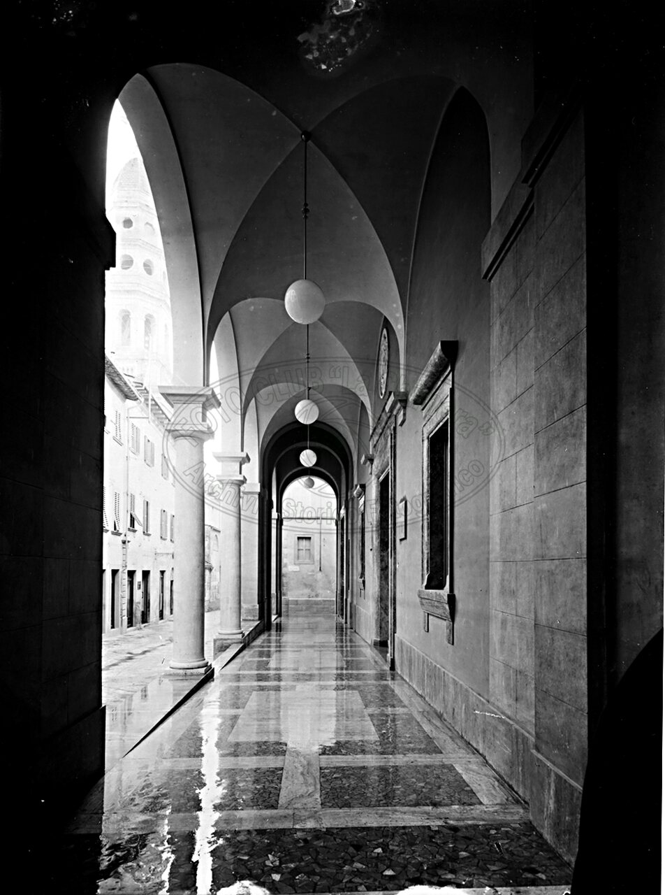 Portico di Via Cavour