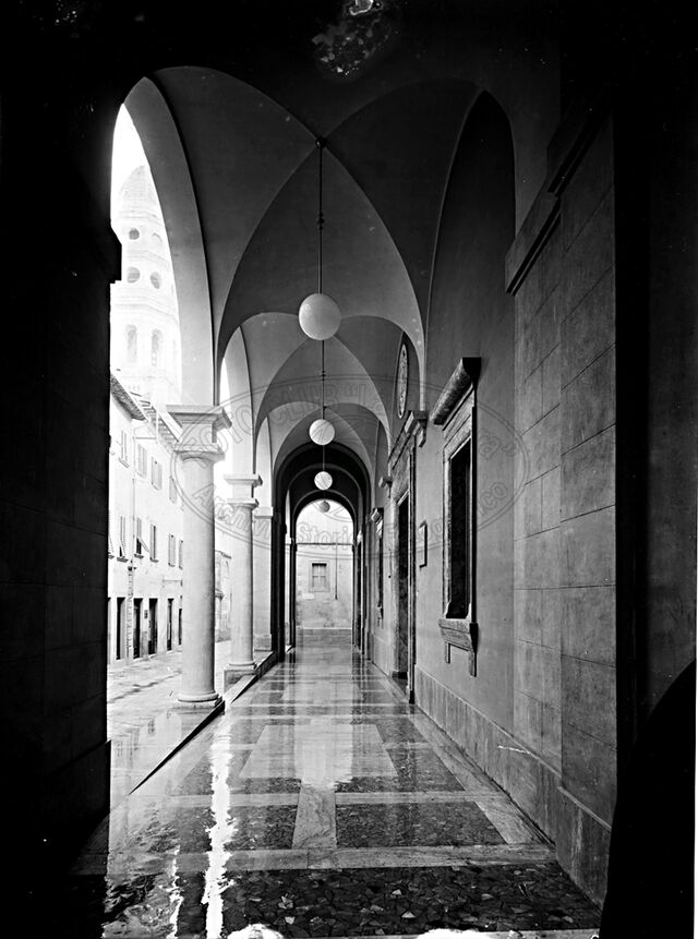 Portico di Via Cavour