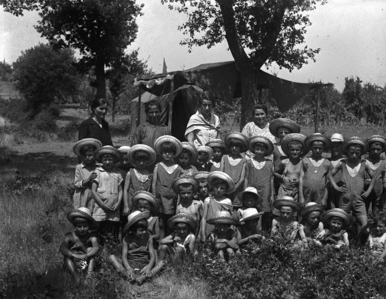 Bambini in colonia estiva