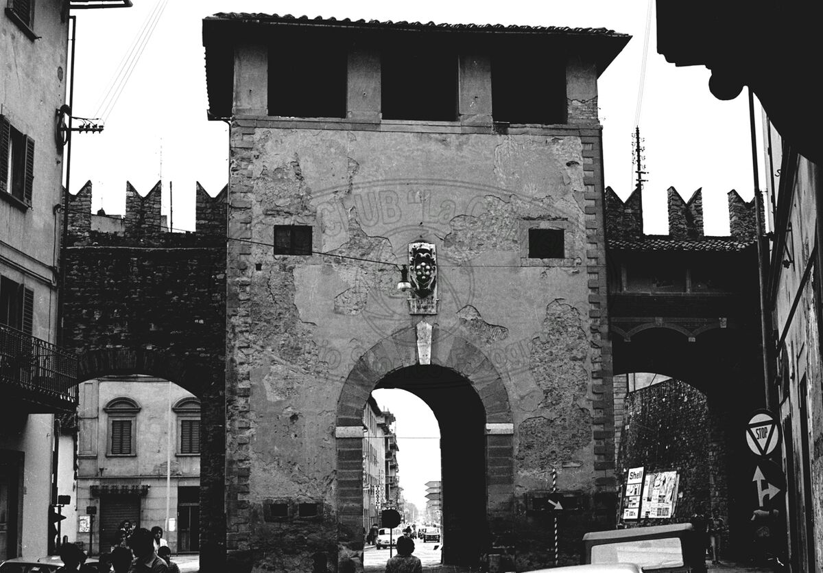 Porta S. Lorentino (già Porta Fiorentina)