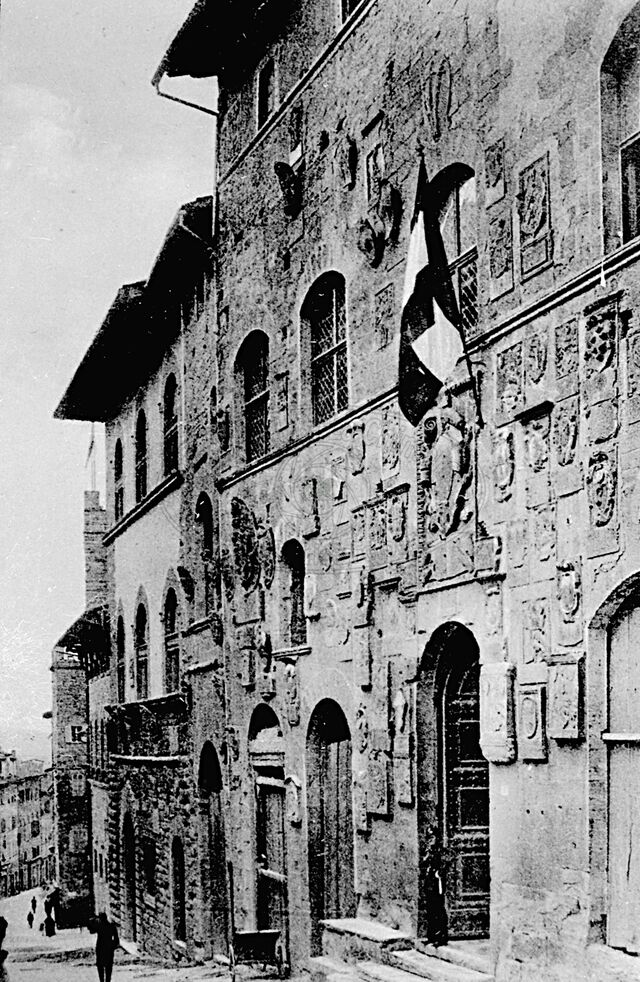 Palazzo Pretorio in Via dei Pileati