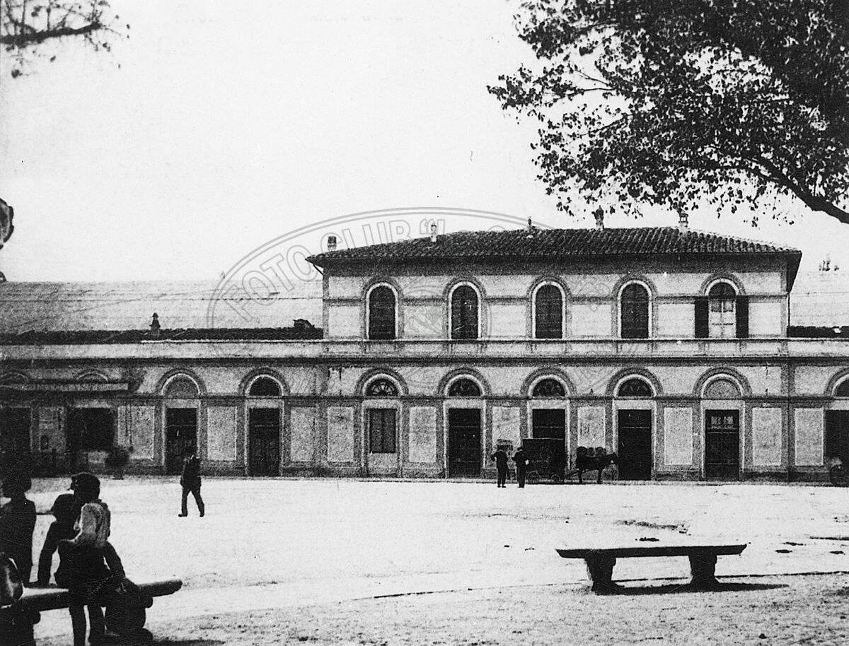 Stazione ferroviaria