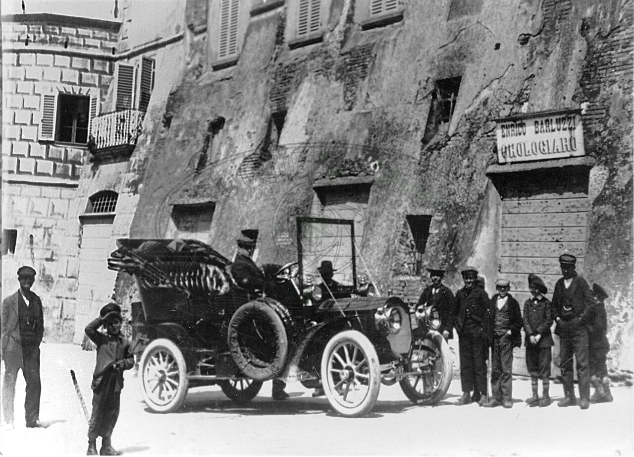 Automobile in sosta