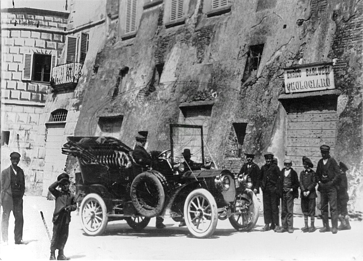 Automobile in sosta