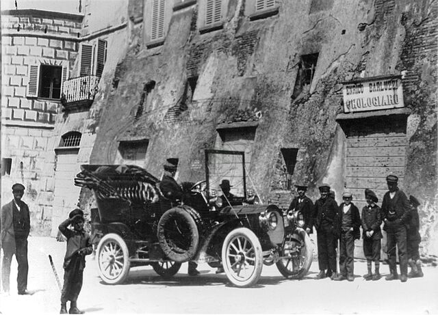 Automobile in sosta