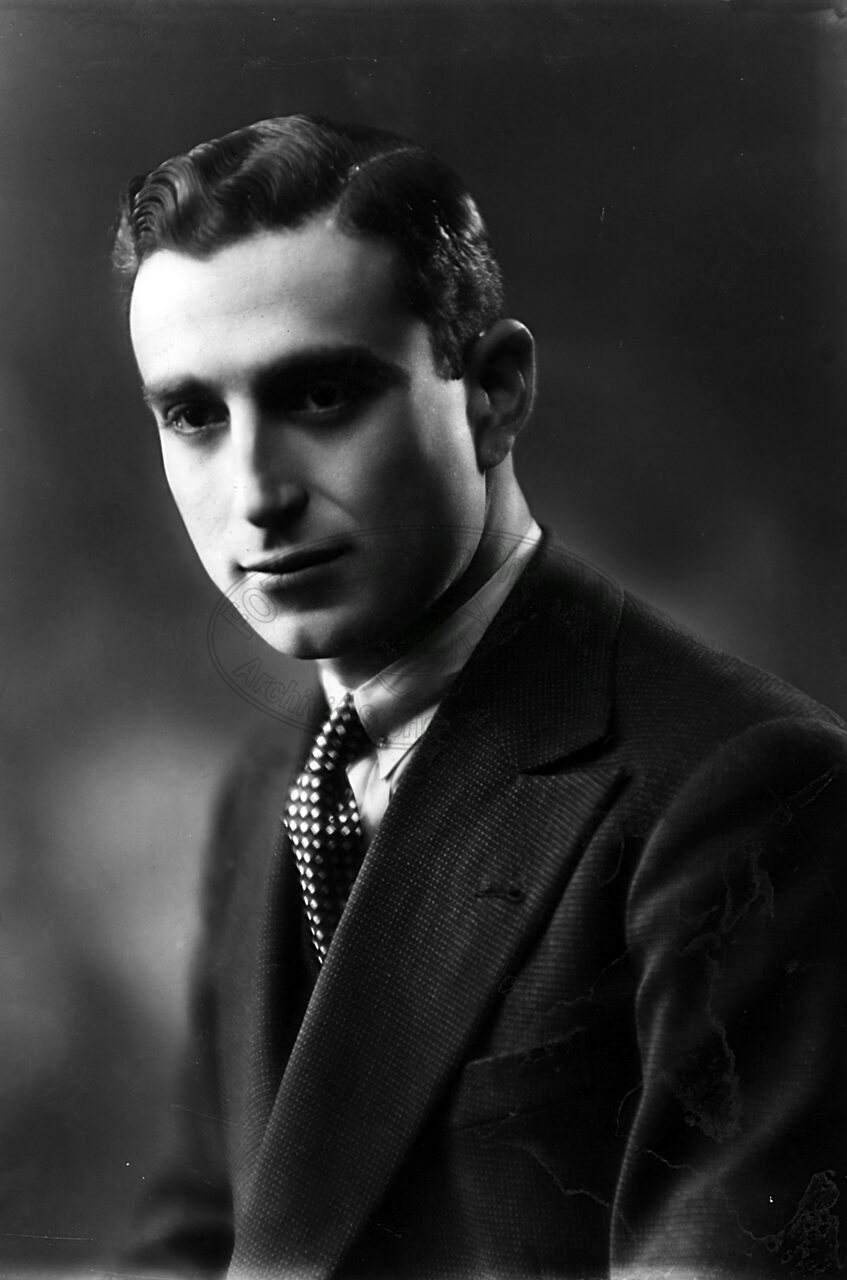 Ritratto di uomo in studio