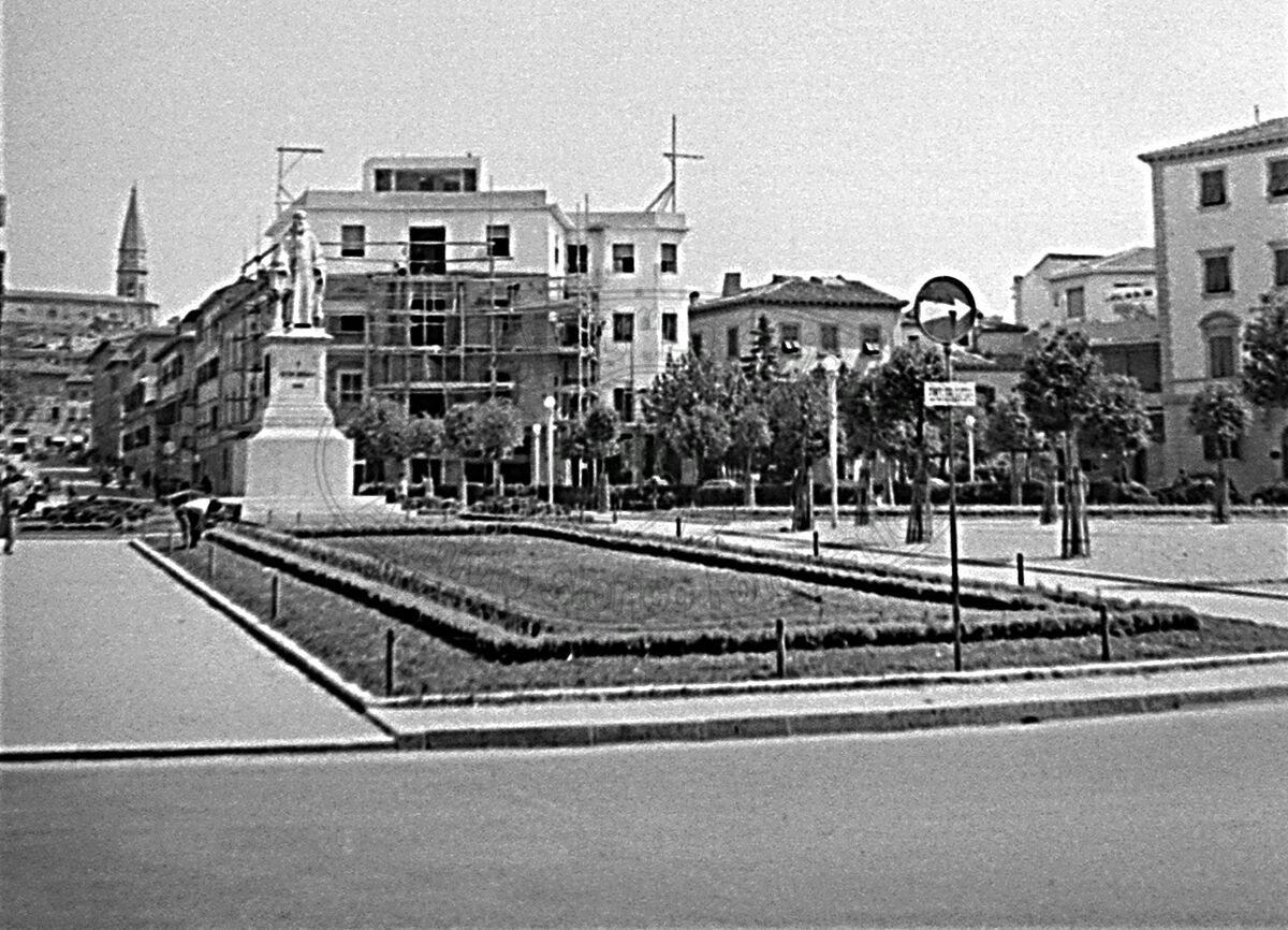 Piazza Guido Monaco