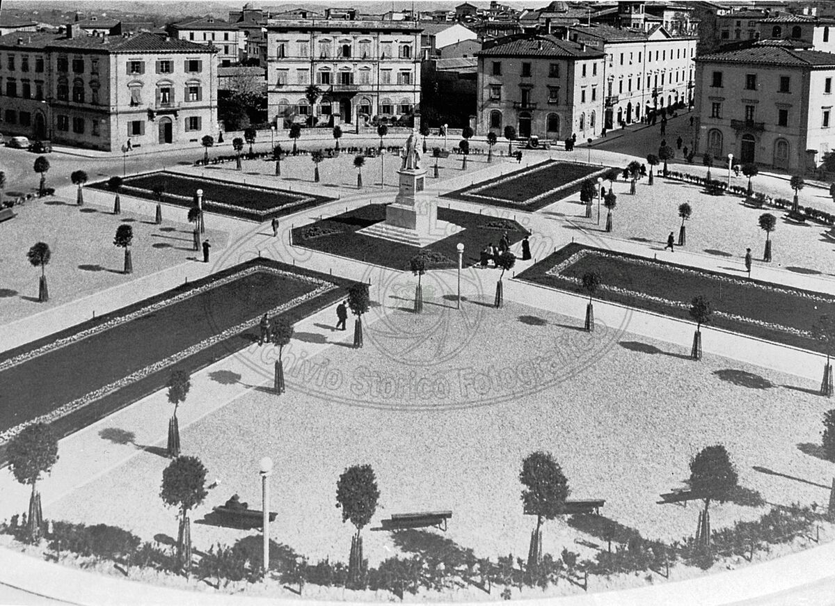 Panoramica di Piazza Guido Monaco