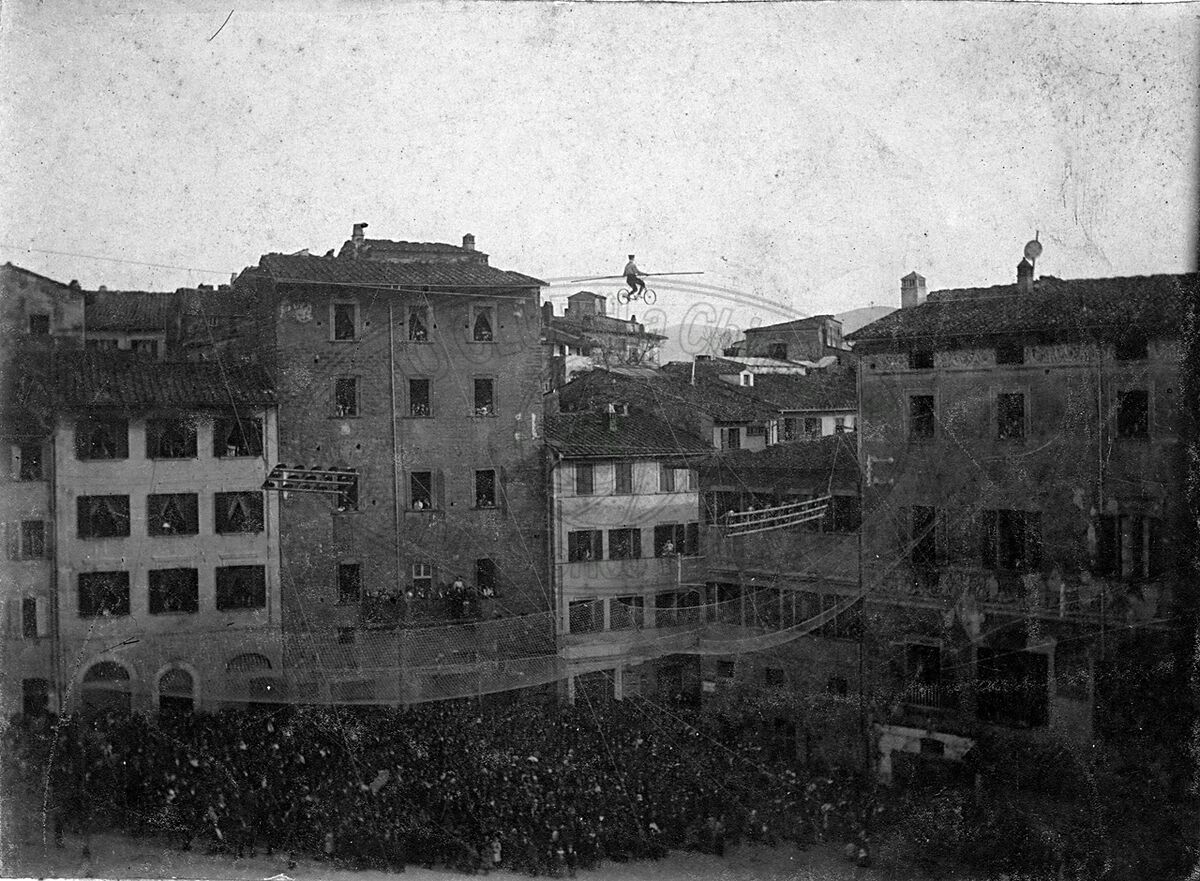 Funambolo in Piazza Grande (o Vasari)