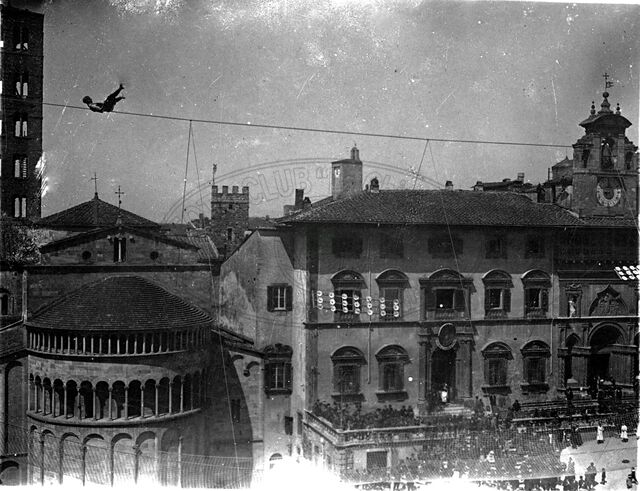 Funambolo in Piazza Grande (o Vasari)
