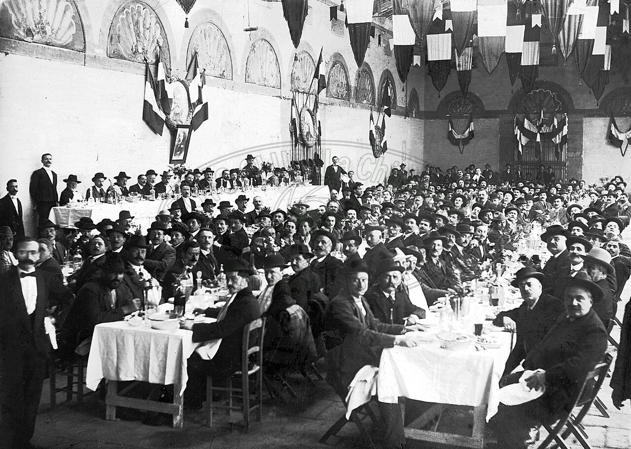 Convivio alle Logge del Grano in Piazza del Popolo