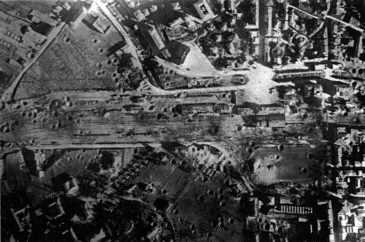 La città dopo i bombardamenti