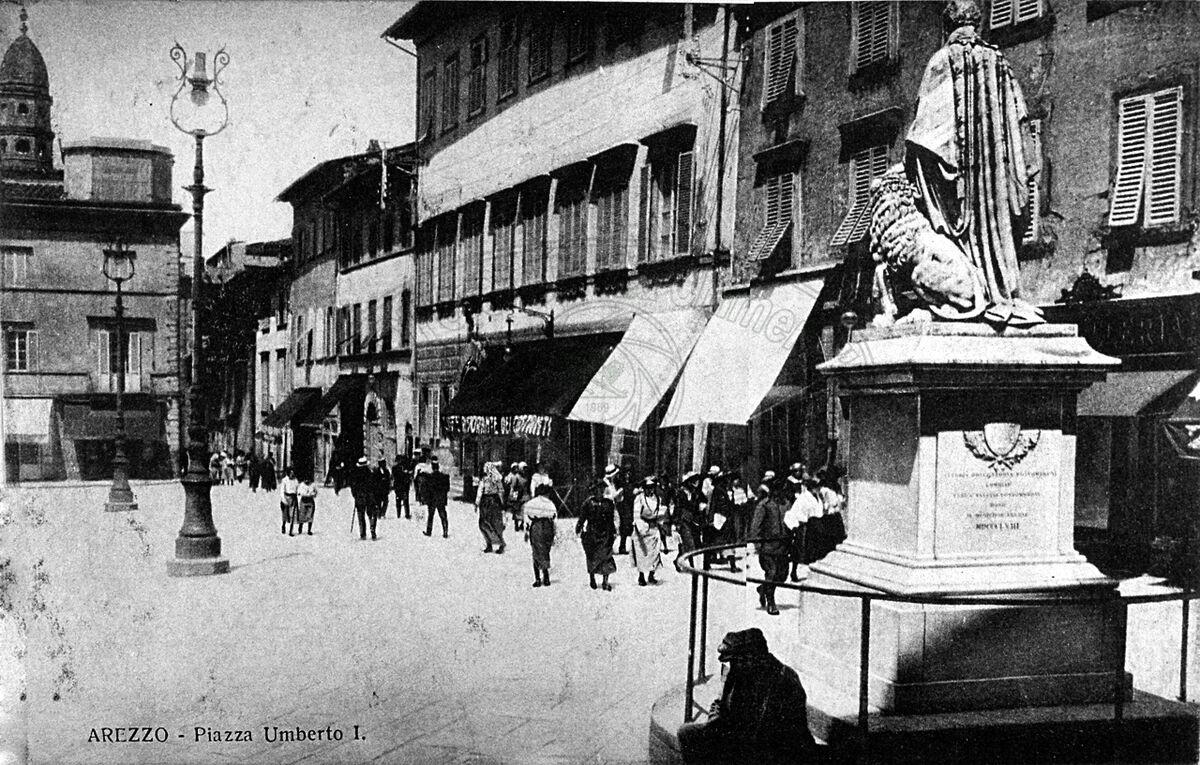 Piazza S. Francesco (già Umberto I)