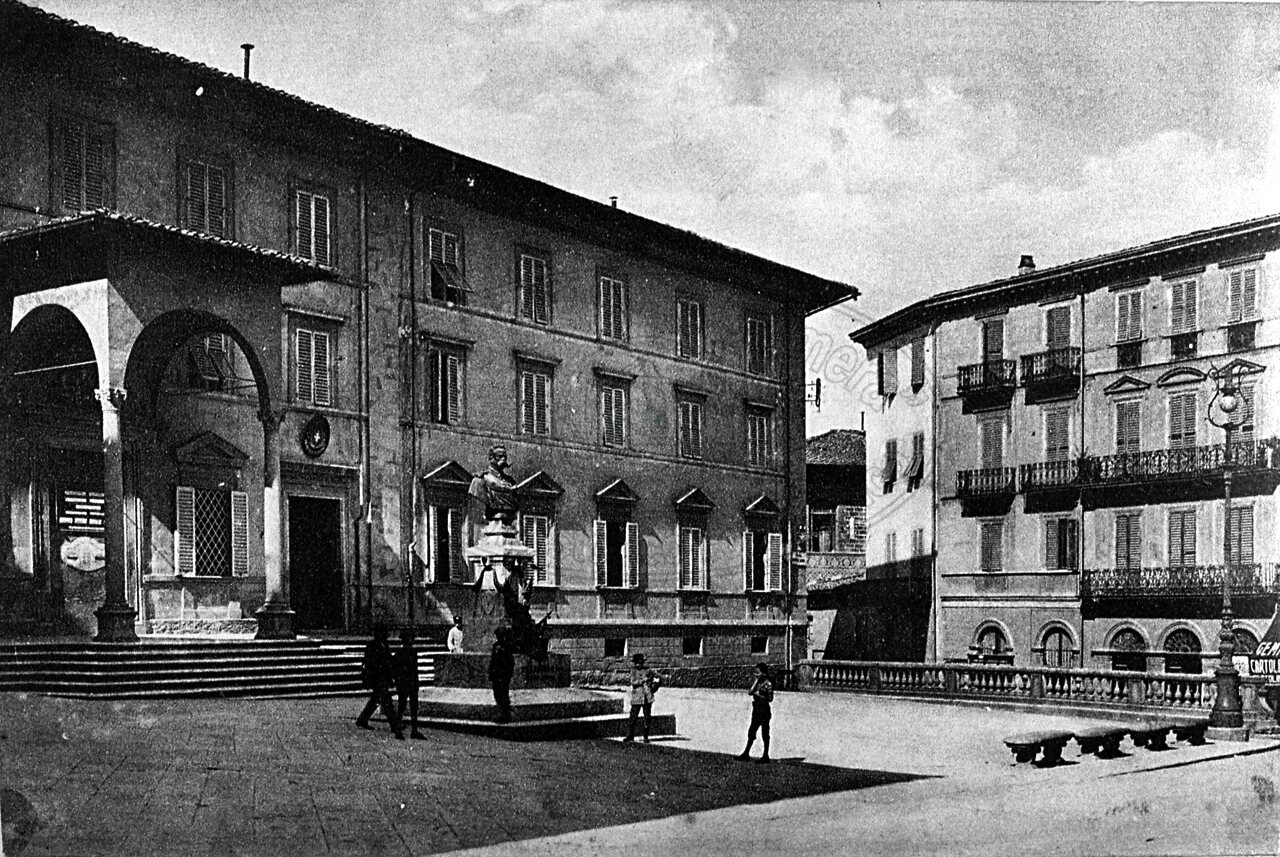 Piazza della Badia (o Principe Amedeo, già della Posta Vecchia)