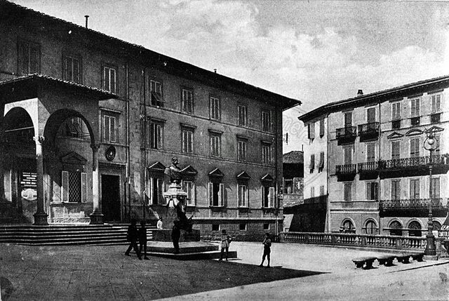 Piazza della Badia (o Principe Amedeo, già della Posta Vecchia)