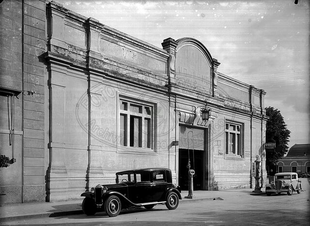 Garage Moderno