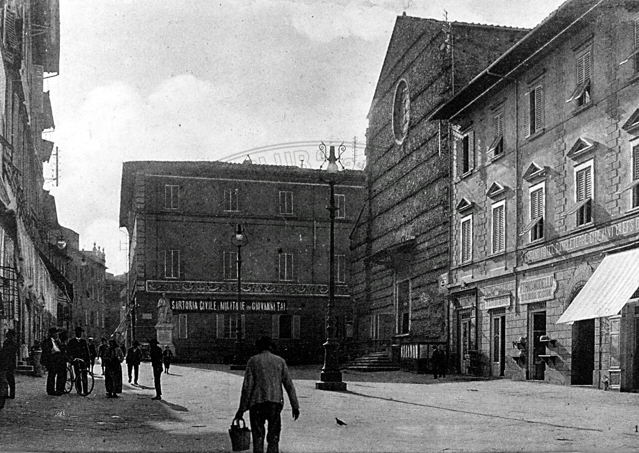 Piazza S. Francesco (già Umberto I°)
