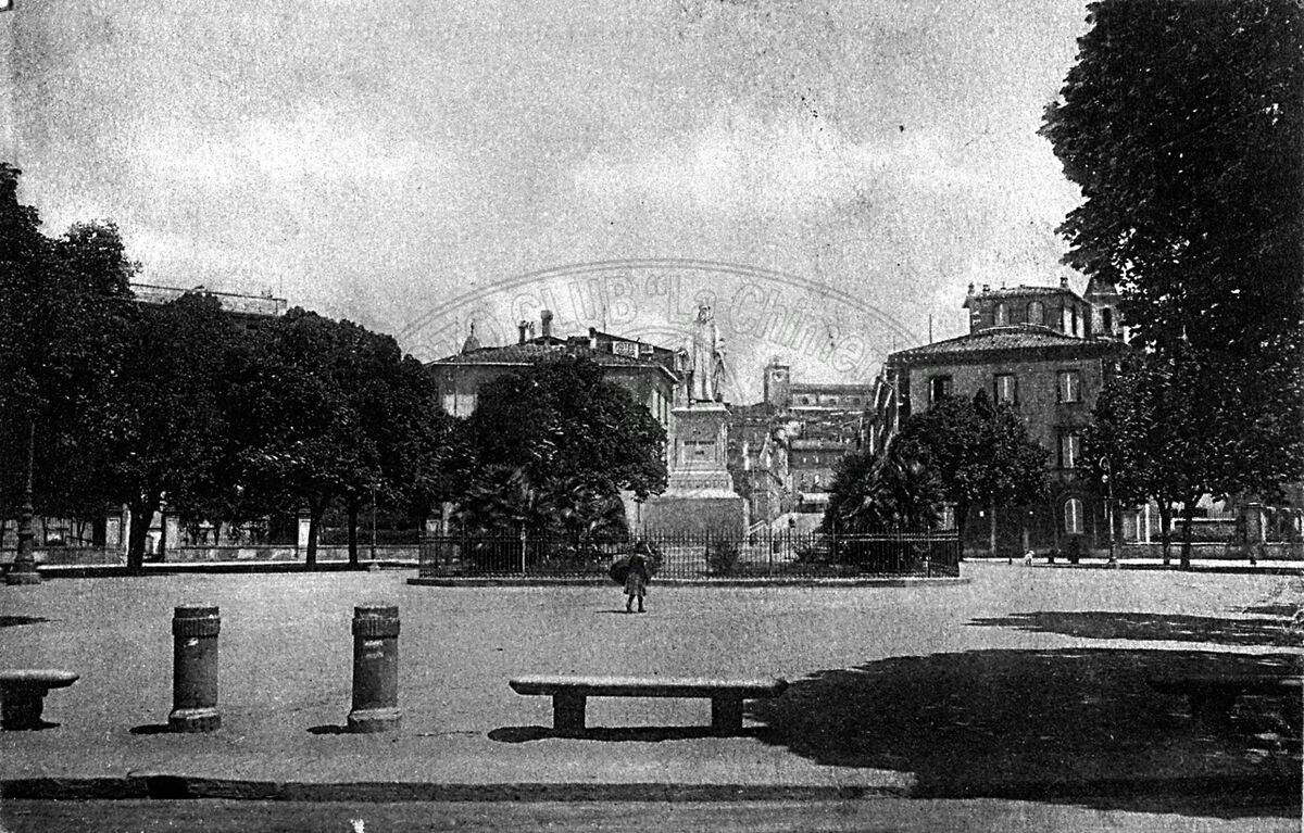 Piazza Guido Monaco