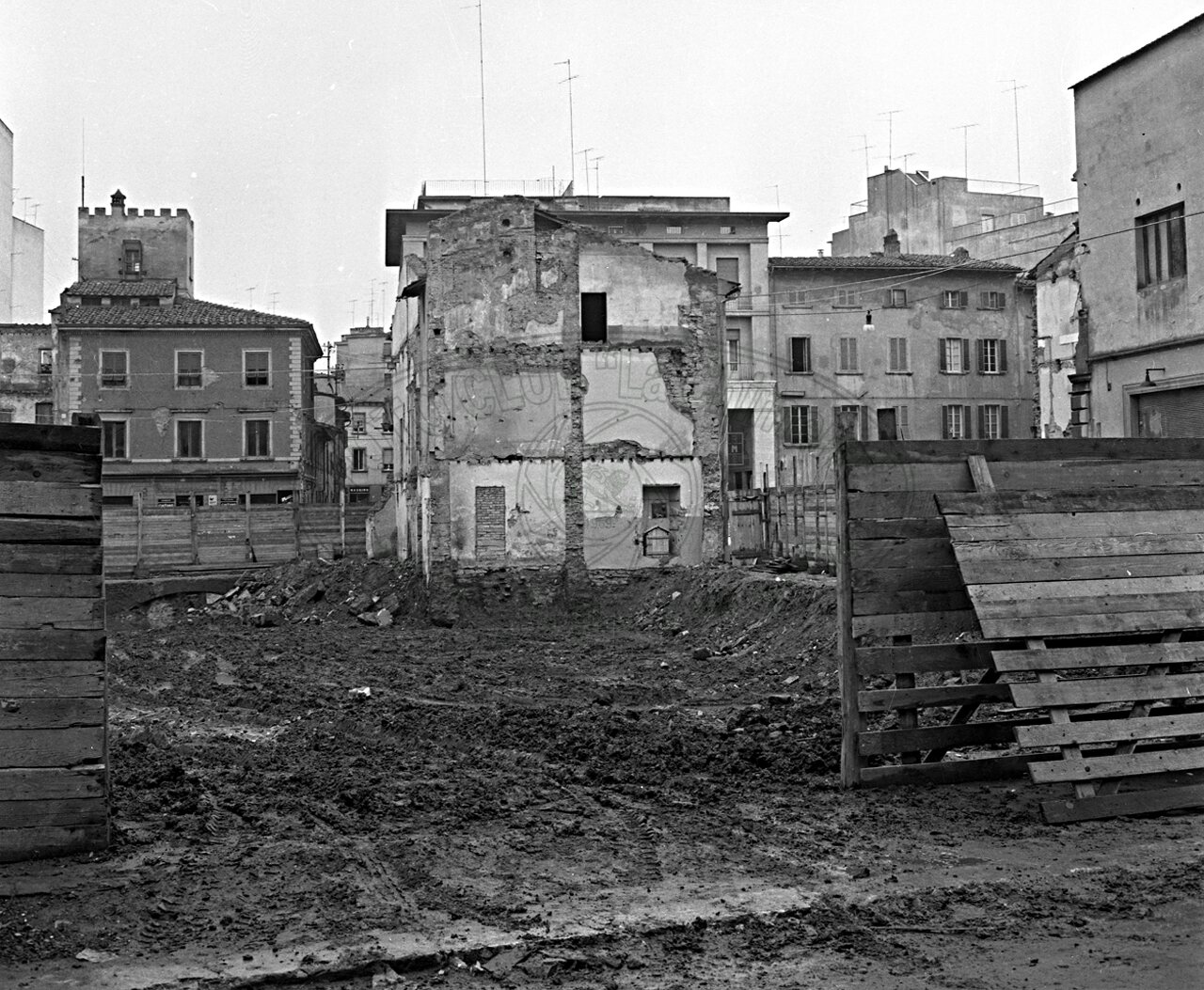 Piazza S. Iacopo (Jacopo)