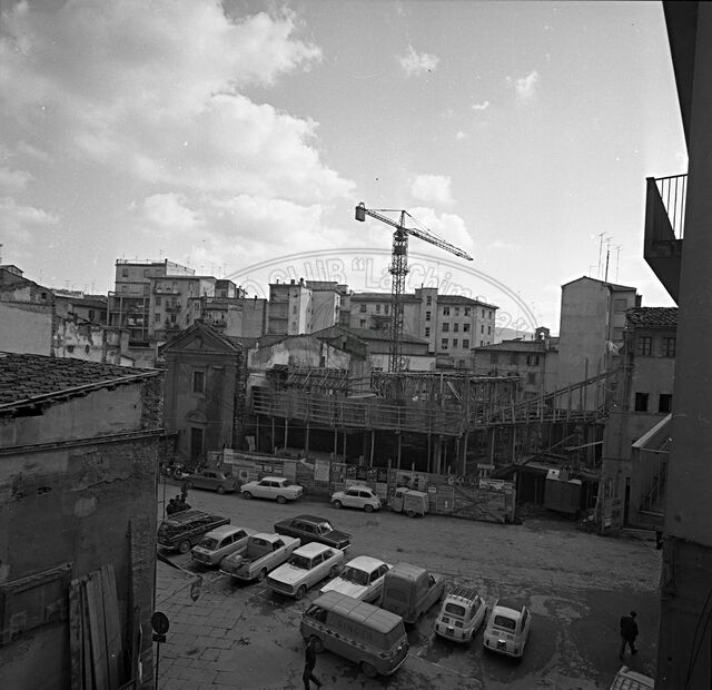 Piazza S. Iacopo (Jacopo)
