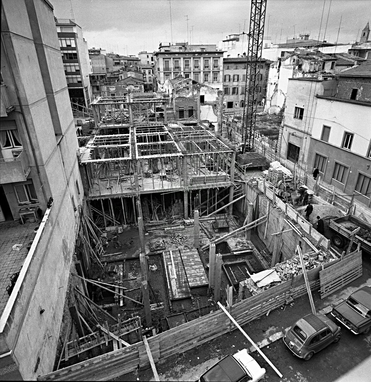 Piazza S. Iacopo (Jacopo)