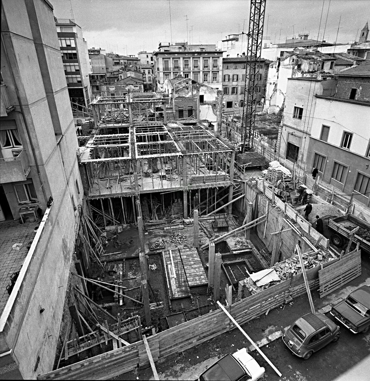 Piazza S. Iacopo (Jacopo)