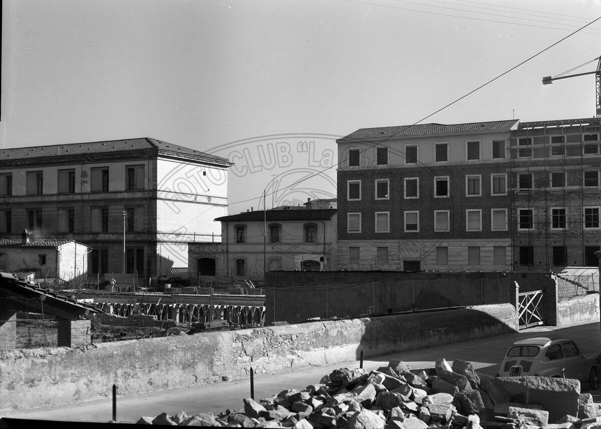 Via Leone Leoni