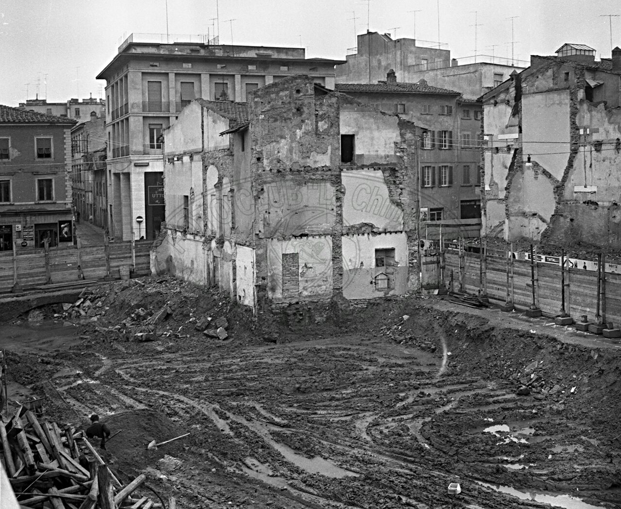 Piazza S. Iacopo (Jacopo)