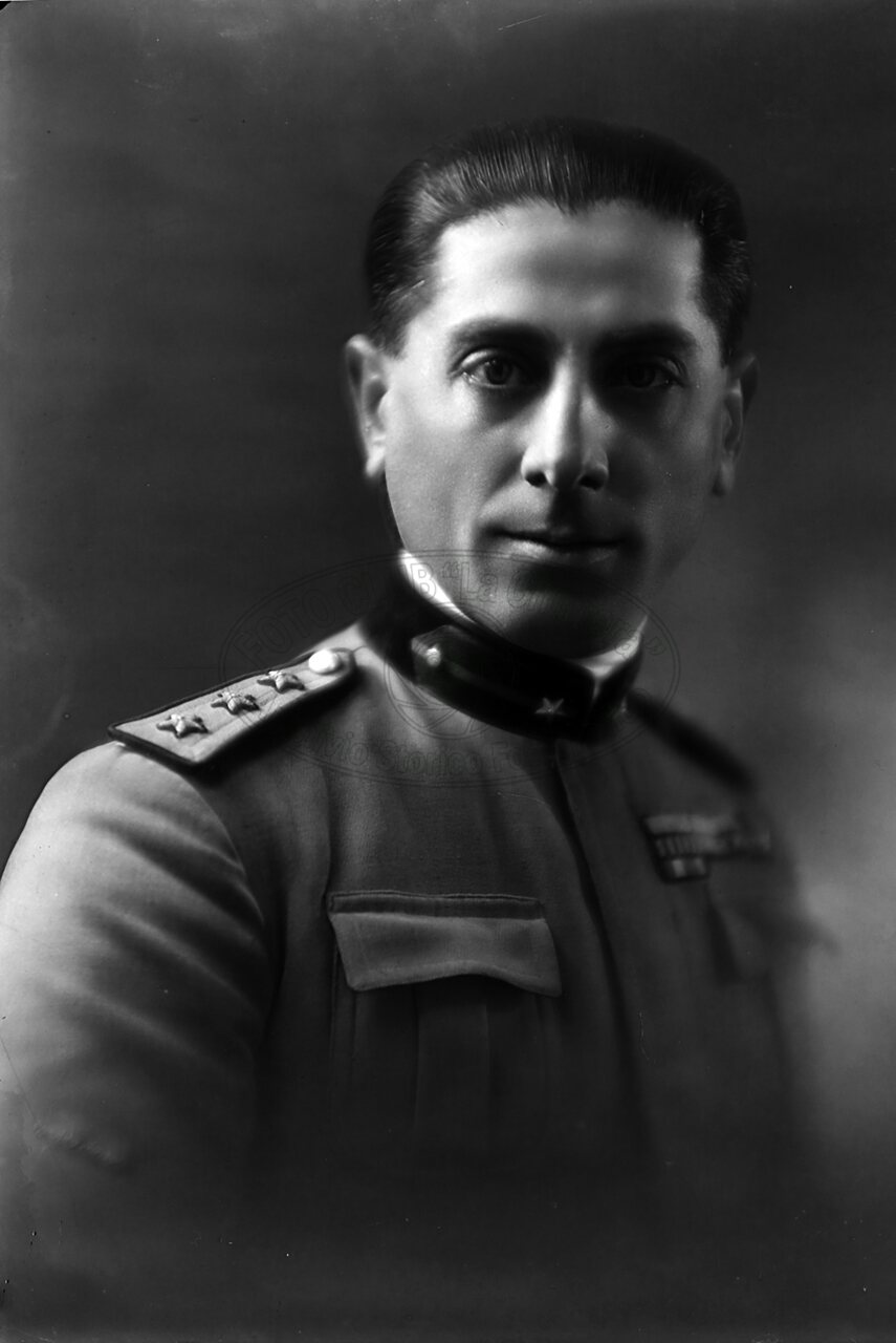 Ritratto di uomo in studio
